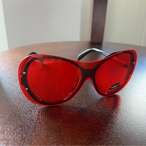 AJ Morgan red oversized big frame fashion sunglasses